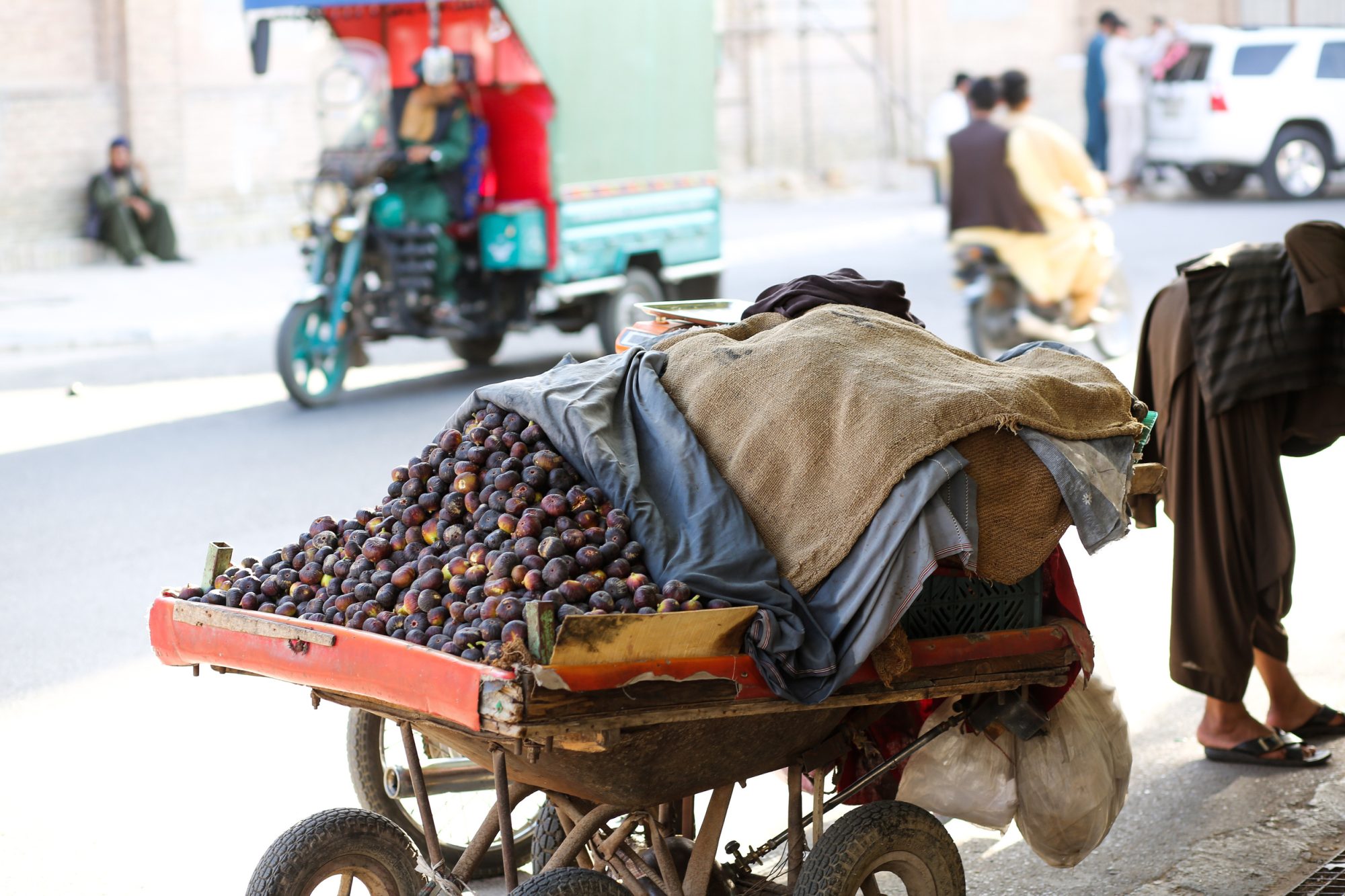 Photo of a cart with fabric on it in Herat